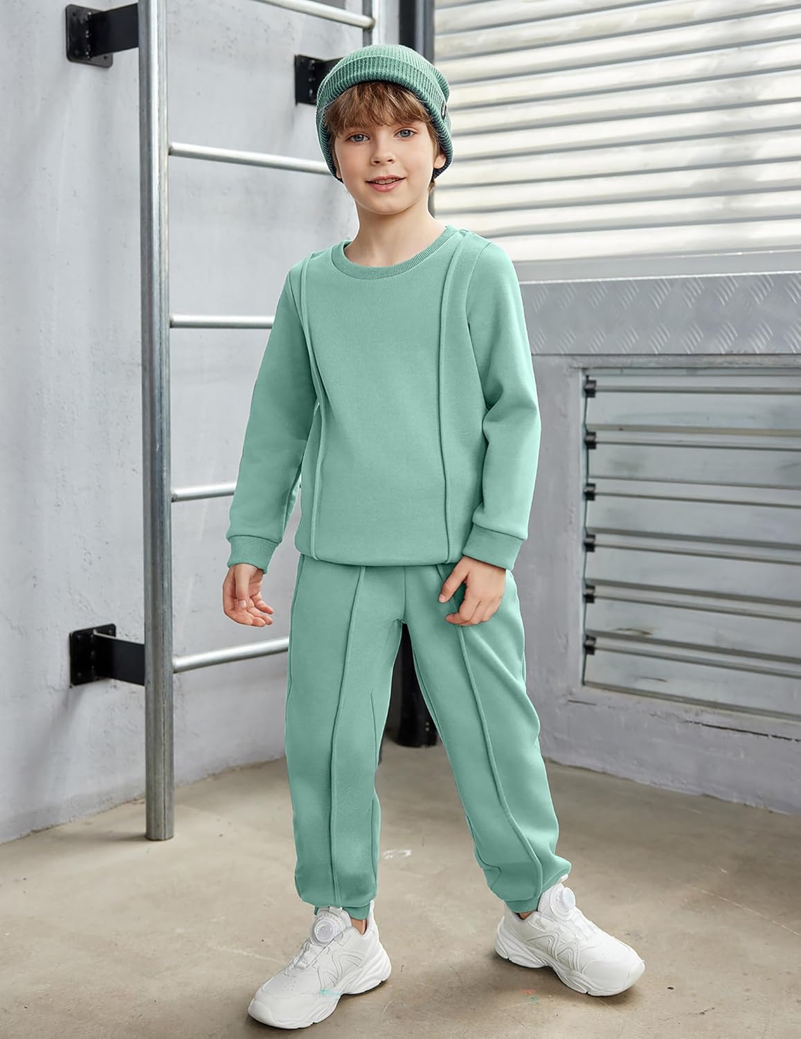 Arshiner Boys Round Neck Sweater Pants Set