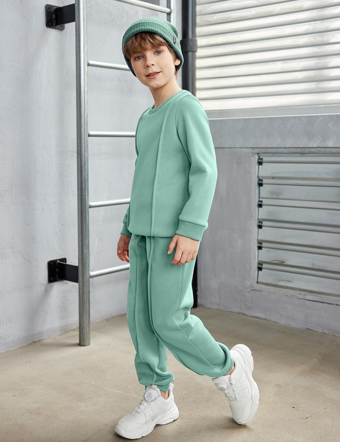 Arshiner Boys Round Neck Sweater Pants Set